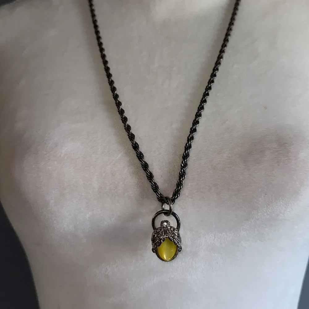 Unique Vintage Victorian Pendant Necklace!